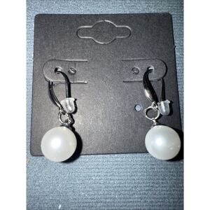 NWT Silver Tone Faux Pearl White Dangle Pierced Jewerly Fashion Earrings